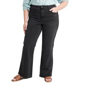 NWT Universal Thread Women's 17 Black stylish High-Rise Flare Flare Denim Jeans